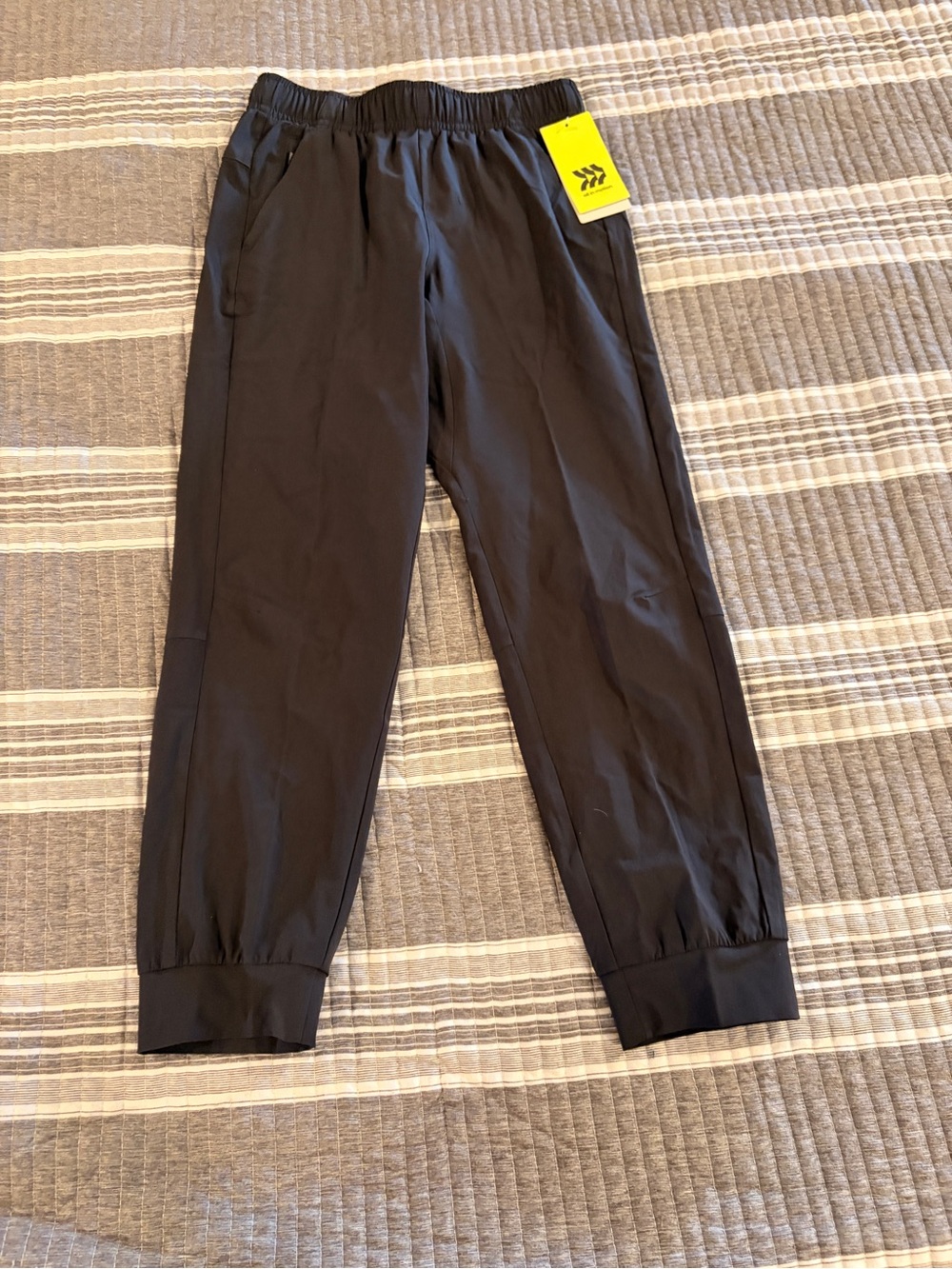 Brand New all in motion Black Kids size 6/7 Joggerpants
